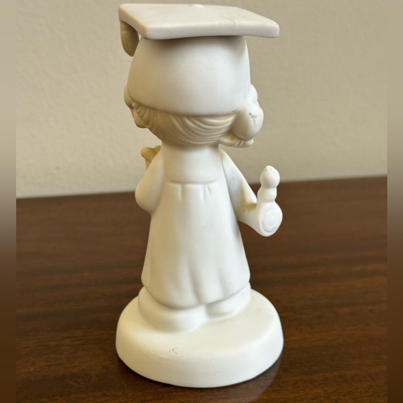 🌞 4/$20 Sale🌞Precious Moments 🎓 Girl Figurine (1980) - Picture 3 of 7